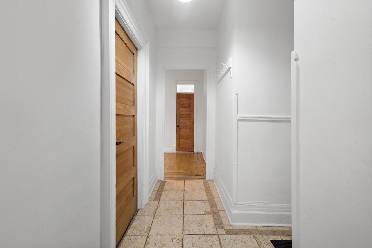 Apartment Old Port By Restavio Montreal