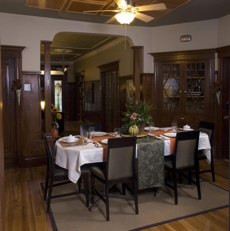 La Petite Bourgeoise Montreal