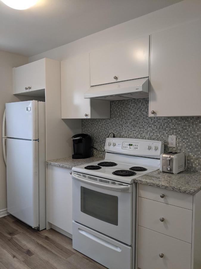 3 Bdr Appartement,wifi,netflix Free Parking Apartment Montreal