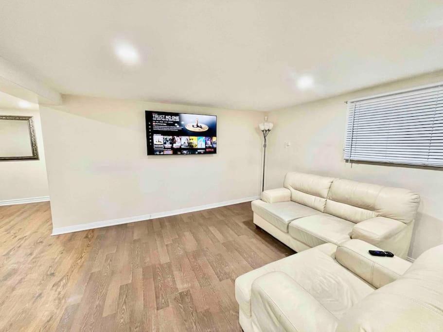 Cozy Place Renovated In Saint Leonard Wifi+netflix Villa