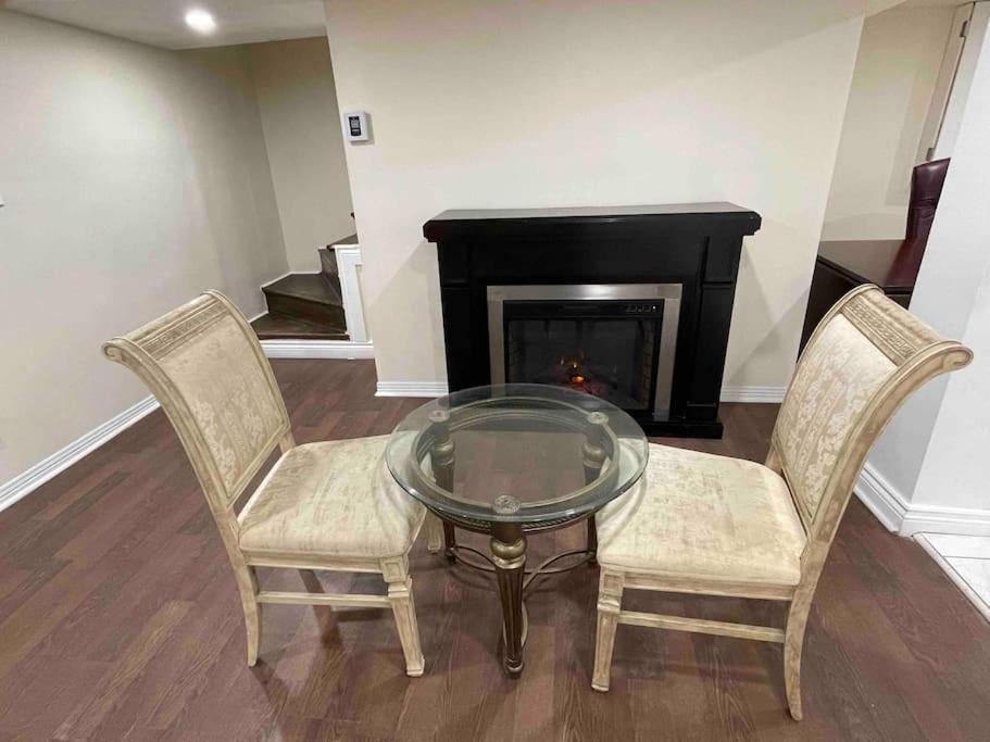 Cozy Place Renovated In Saint Leonard Wifi+netflix Villa Montreal
