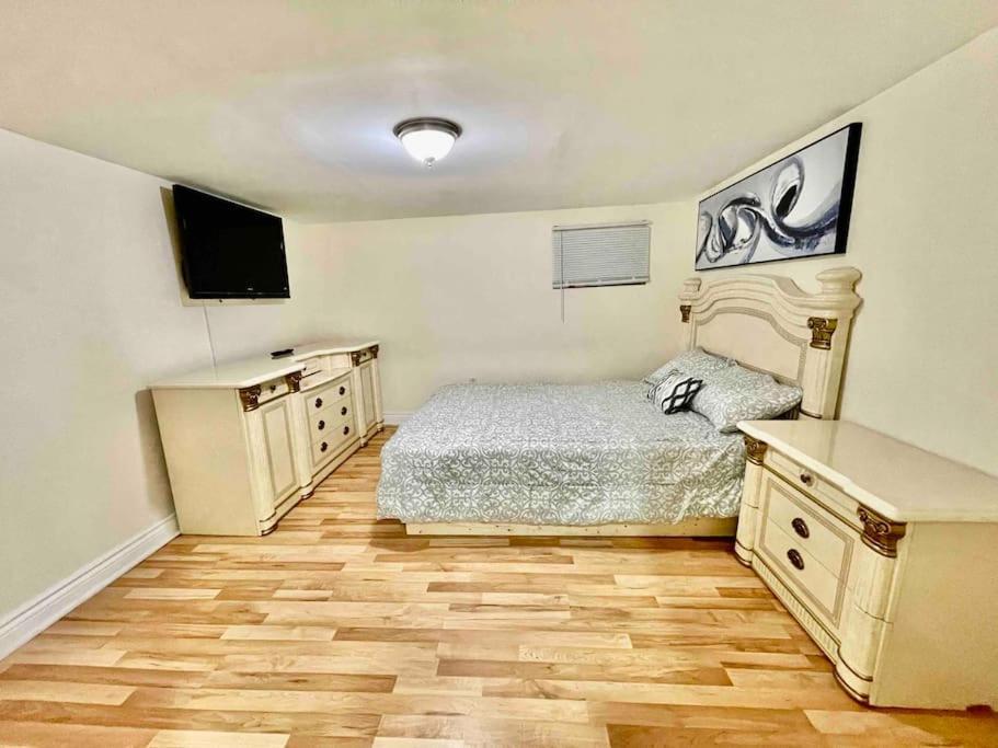 Cozy Place Renovated In Saint Leonard Wifi+netflix