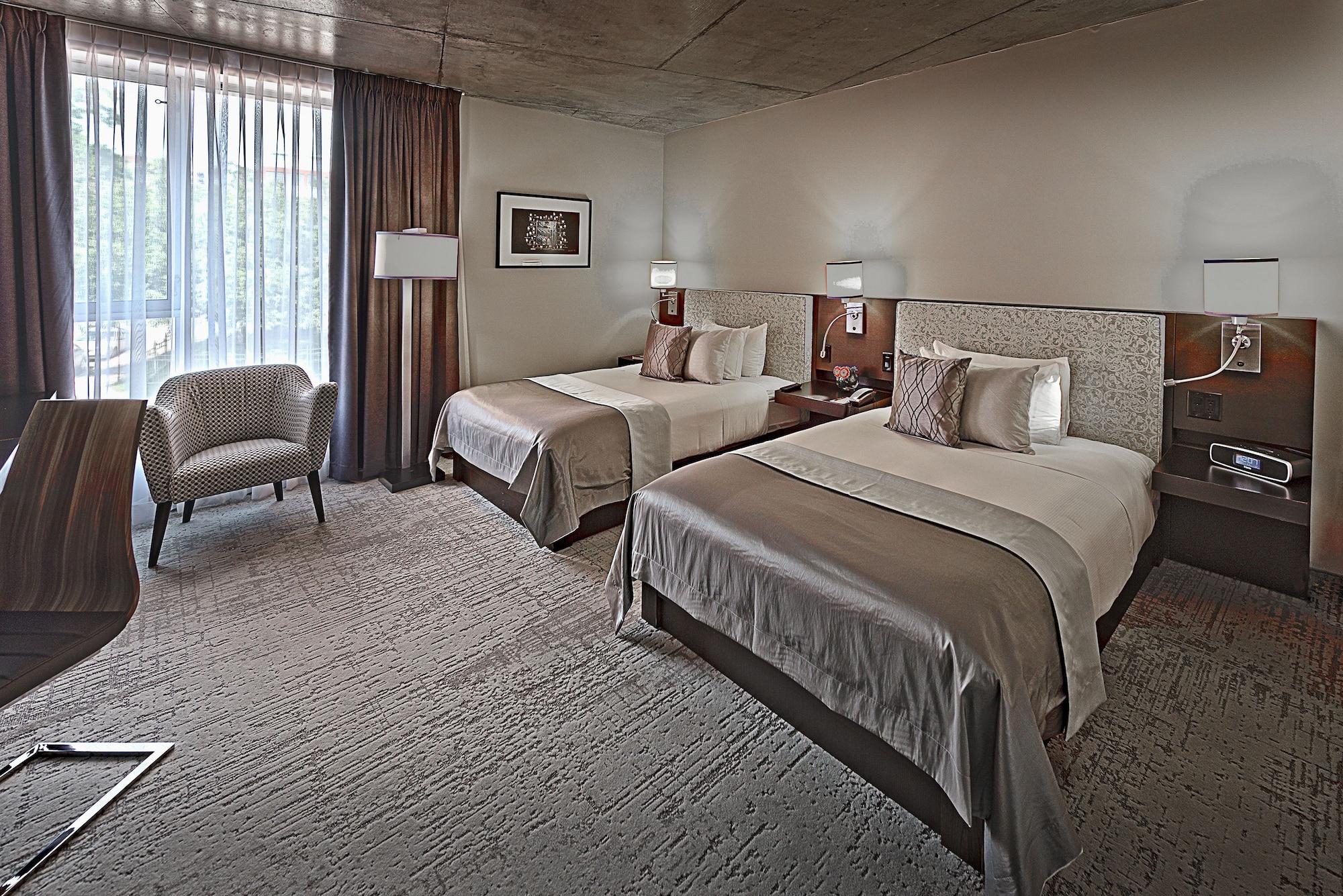 Hotel10 Hotel