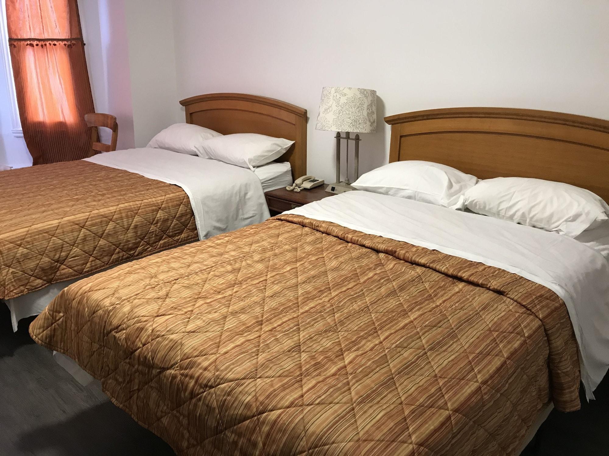 Hotel La Du Voyageur Montreal