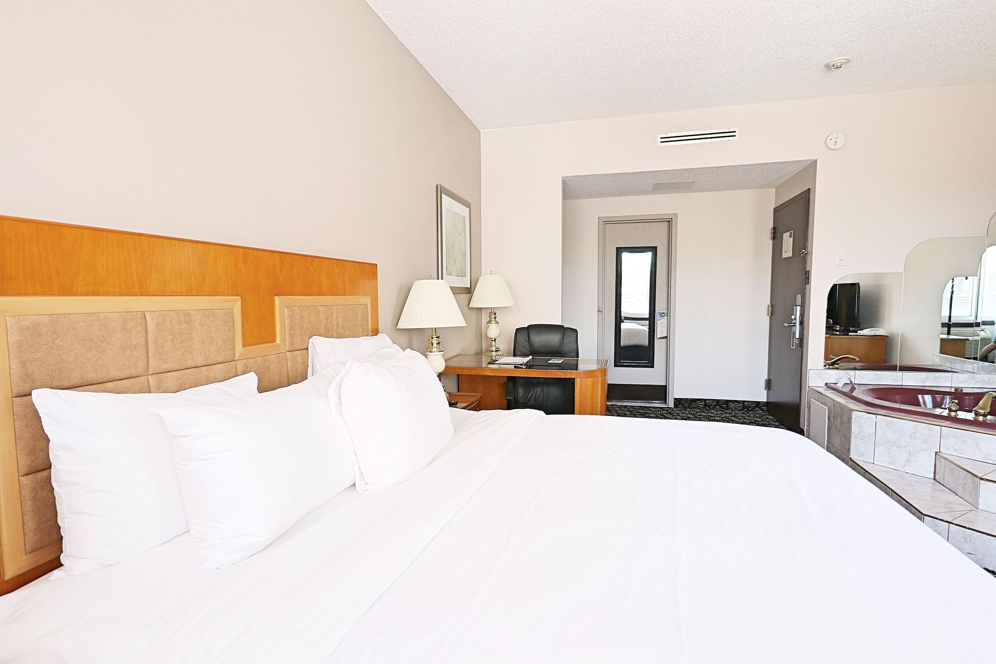 Empire Hotel 4*
