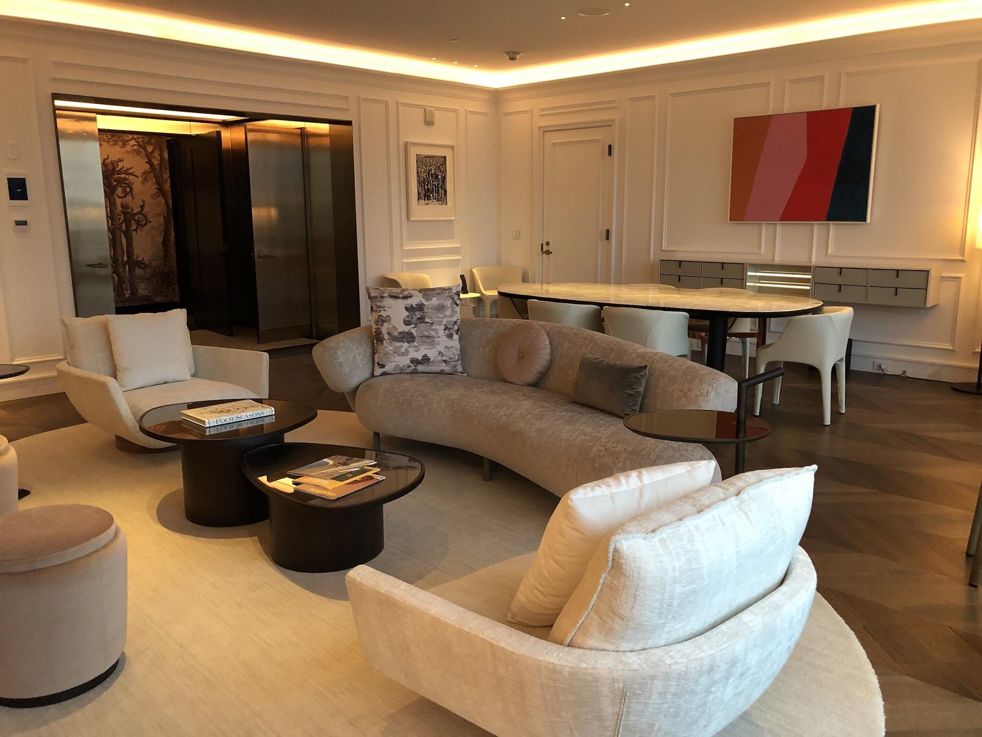 Hotel Four Seasons 5*
