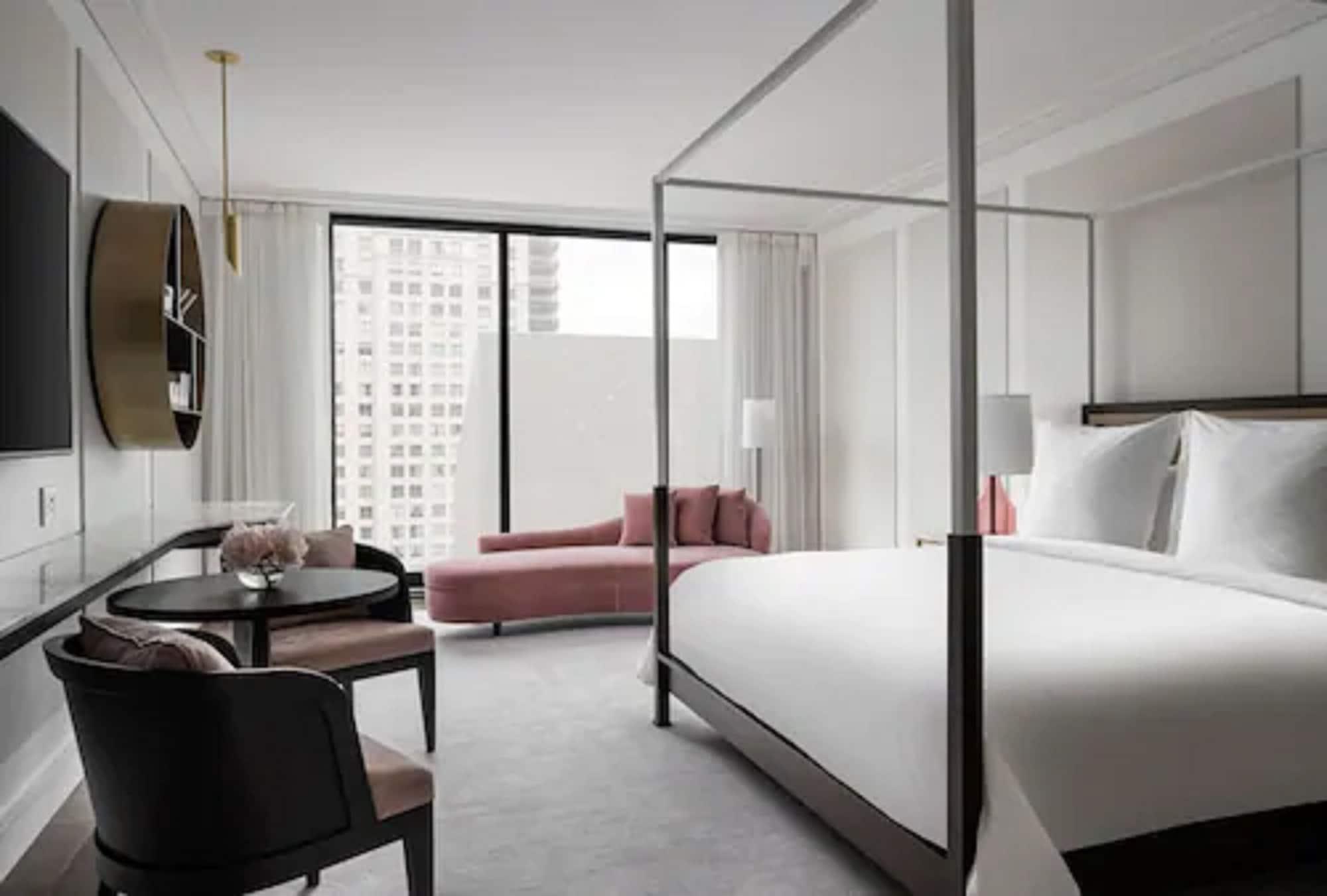 Four Seasons Hotel