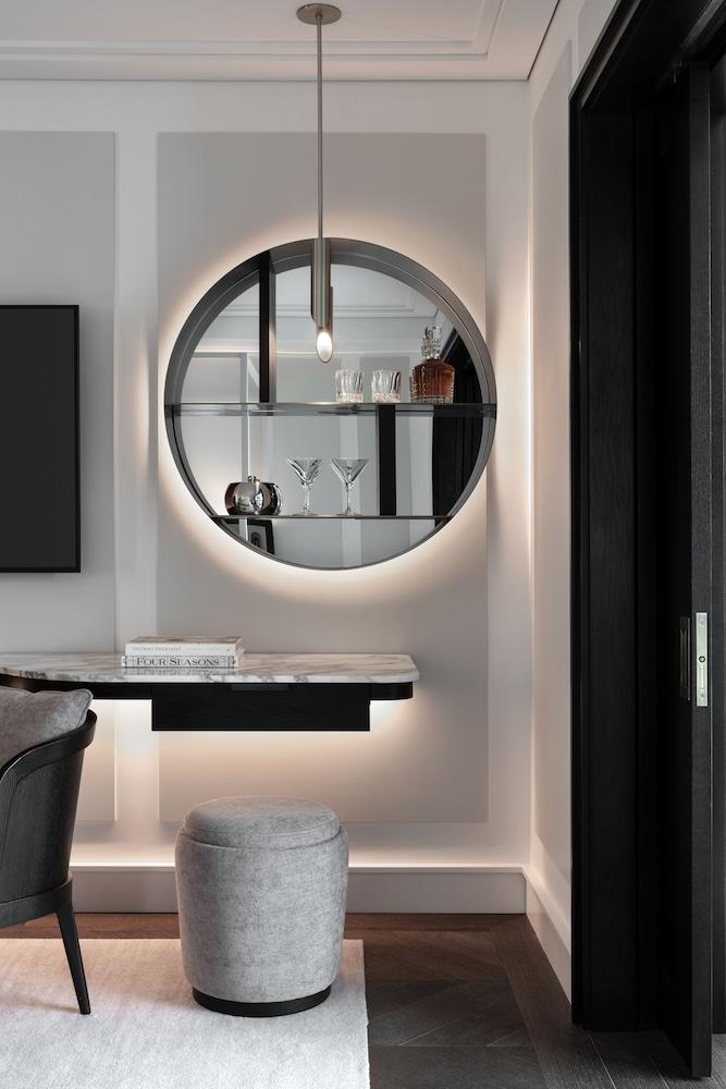 Hotel Four Seasons 5*