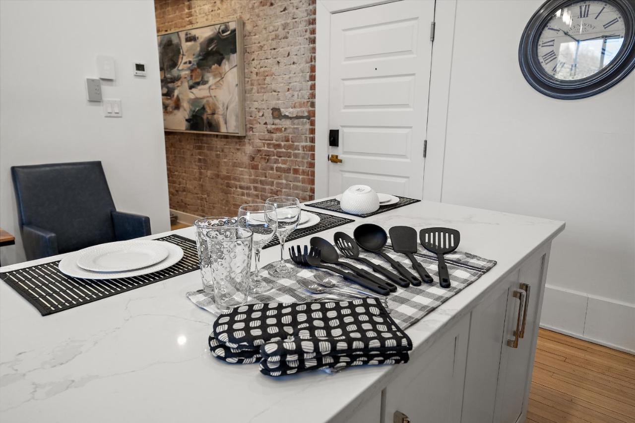 Apartment Ave Du Musee By Restavio