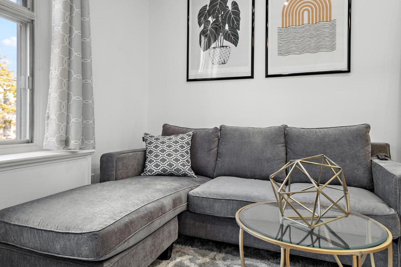 Apartment Ave Du Musee By Restavio