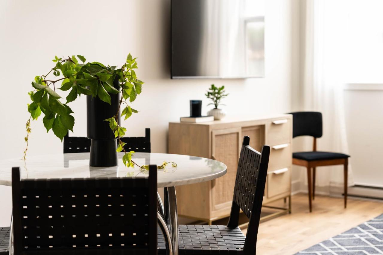 Knox - Downtown Apartment Montreal
