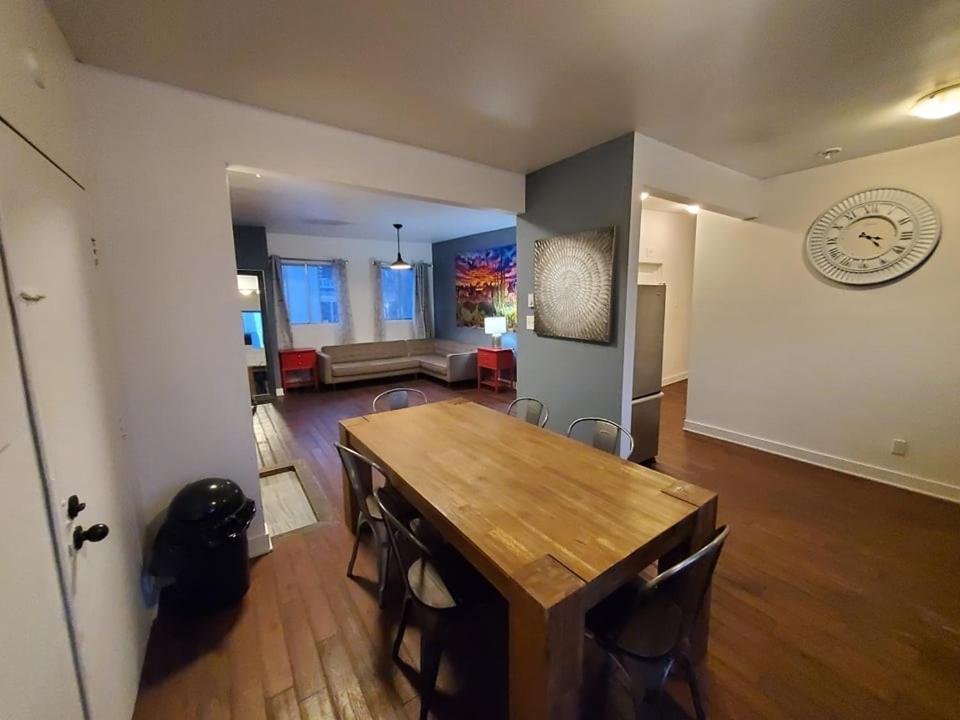 Full Kitchen / Metro Atwater / High Speed Internet Homestay Montreal