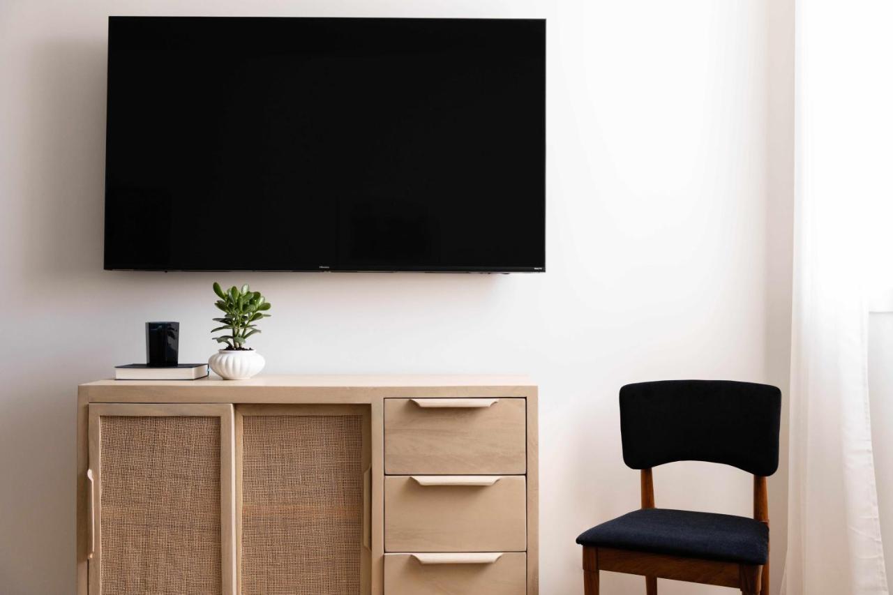 Knox - Downtown Apartment Montreal