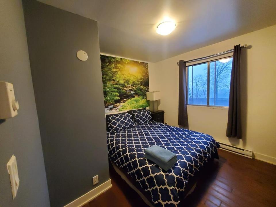 Full Kitchen / Metro Atwater / High Speed Internet Homestay Montreal