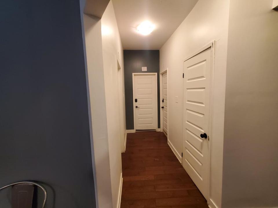 Full Kitchen / Metro Atwater / High Speed Internet Homestay Montreal