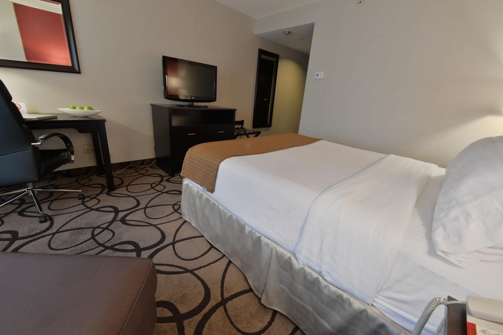 Centre Downtown By Ihg 4* Montreal