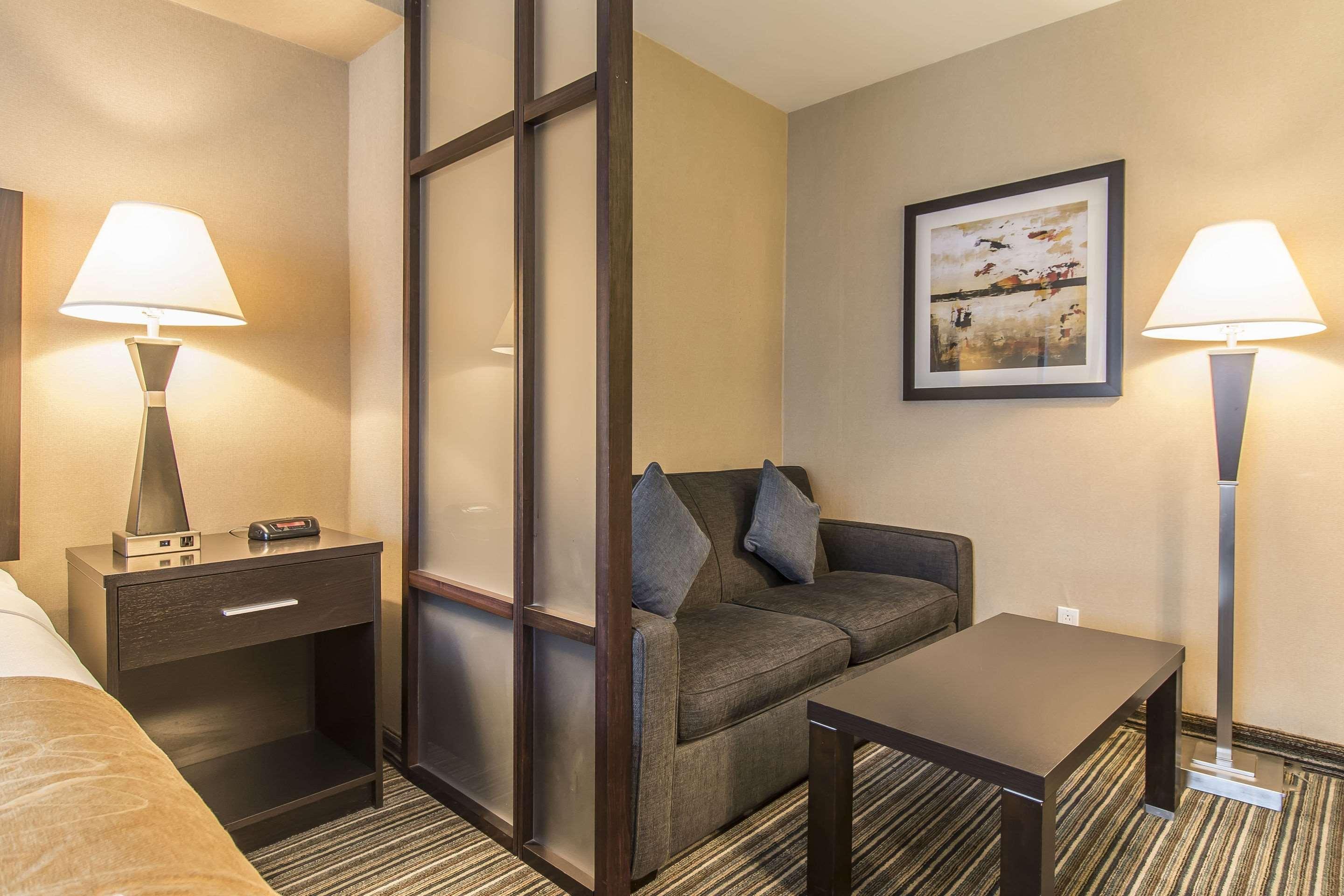 Comfort Downtown Hotel Montreal