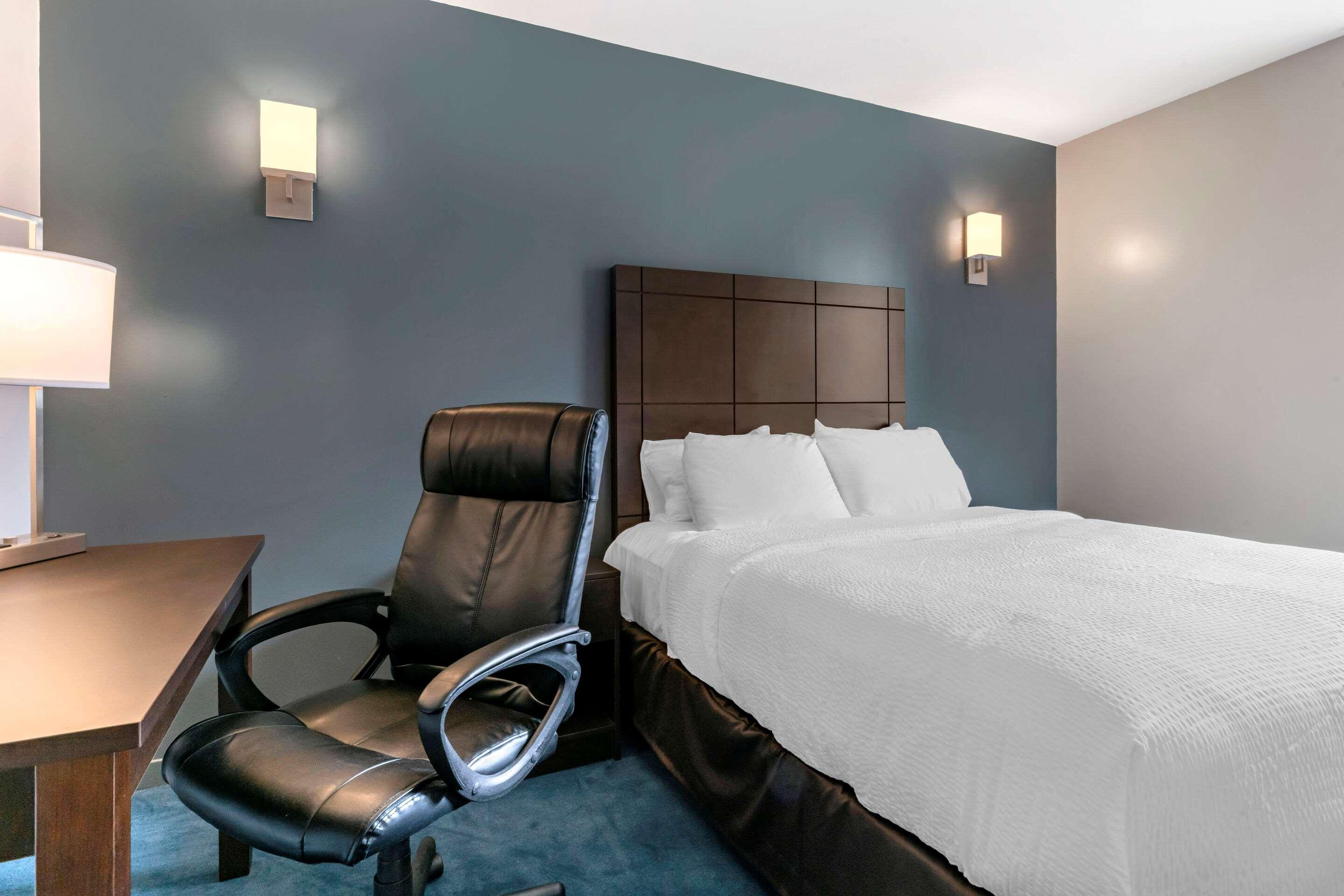 Hotel Econo 2*