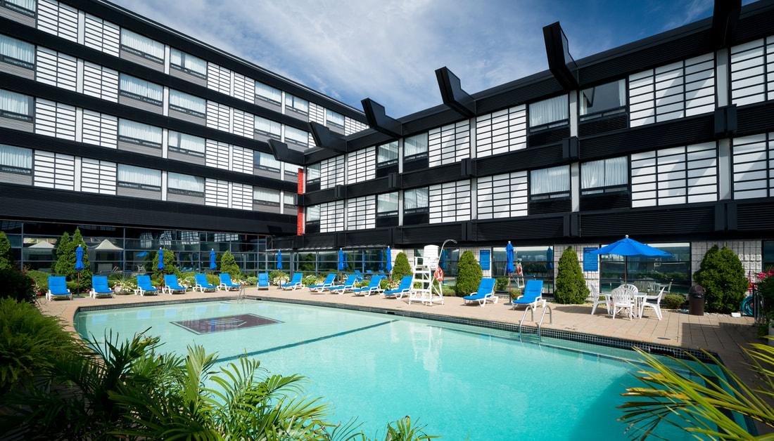 Hotel Ruby Foo's