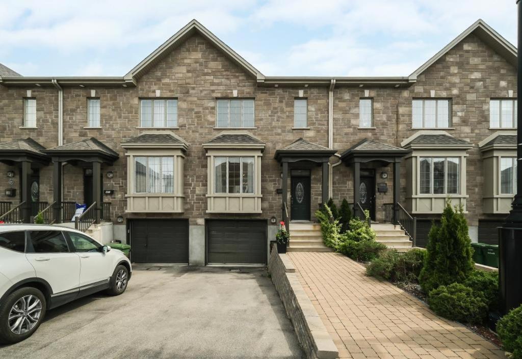 Comfort Townhouse Close To Airport *