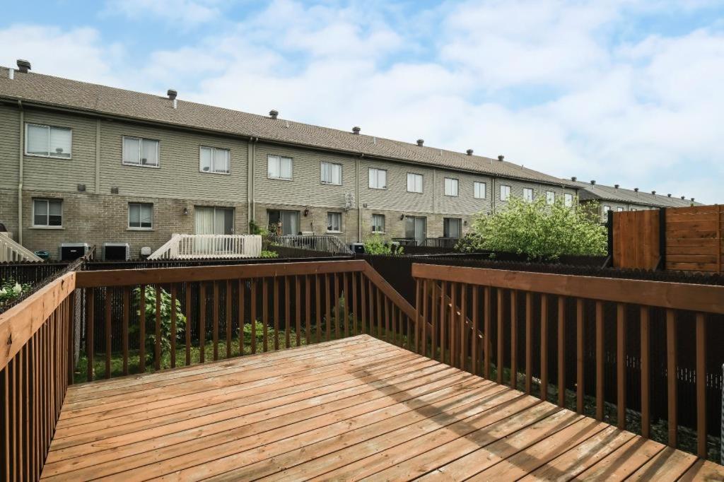 Apartment Comfort Townhouse Close To Airport