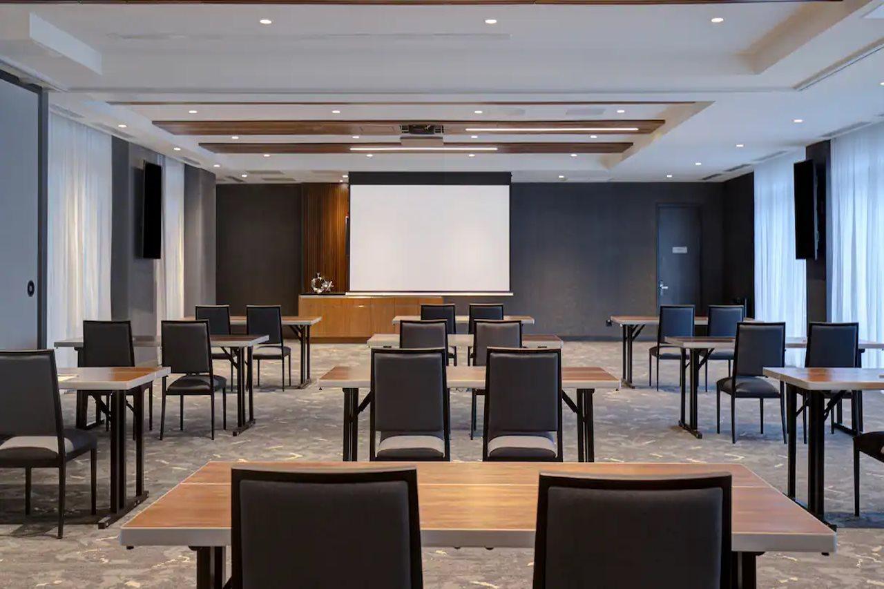 Hampton Downtown, Qc Hotel 3*