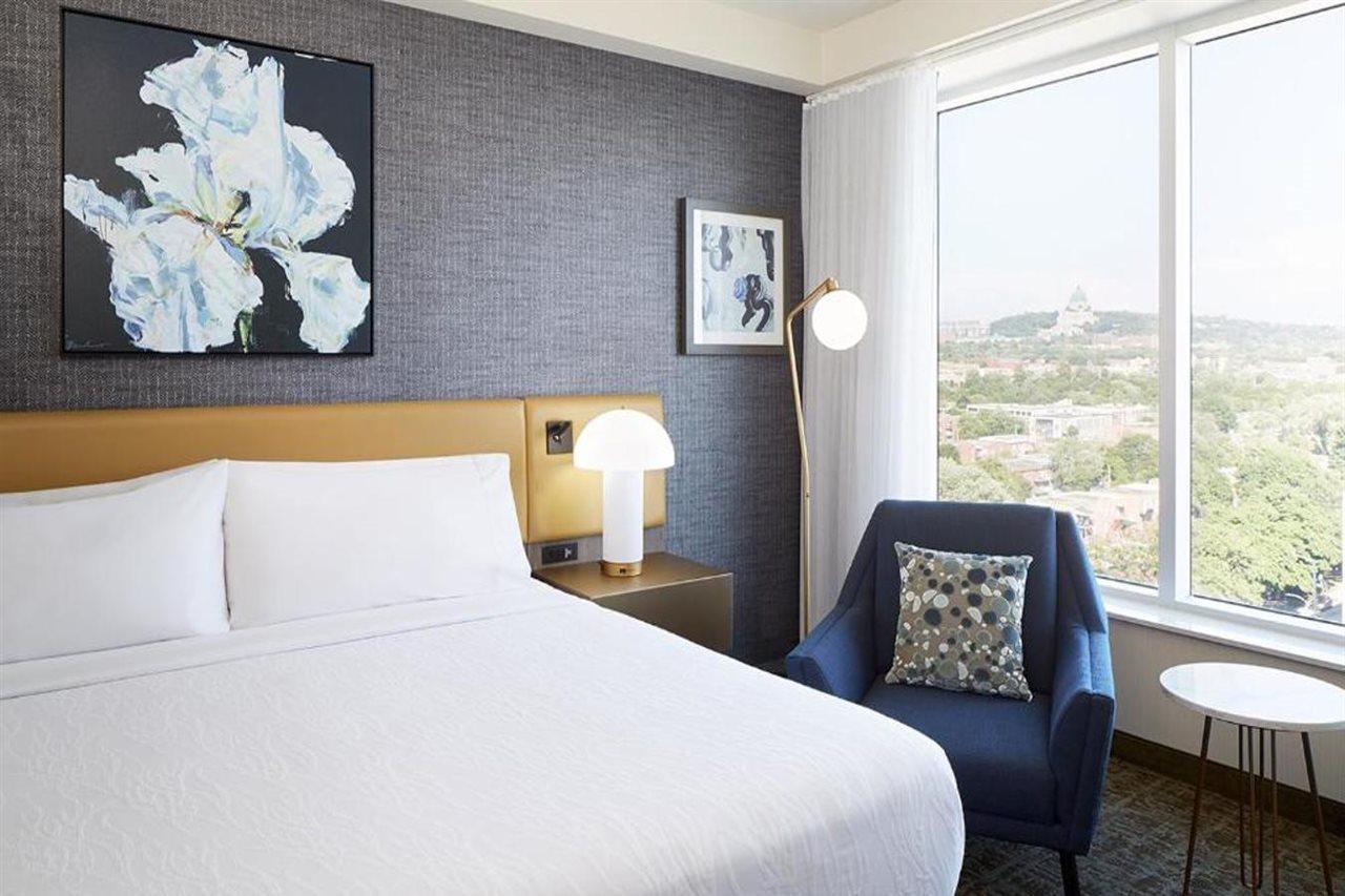 Hotel Hilton Garden Midtown, Quebec, Canada Montreal