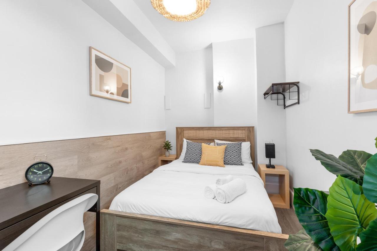 Le & Stone 3* Montreal