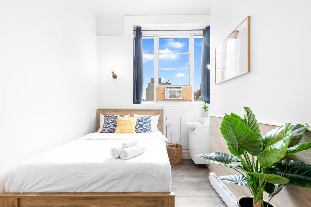Le & Stone Hotel Montreal