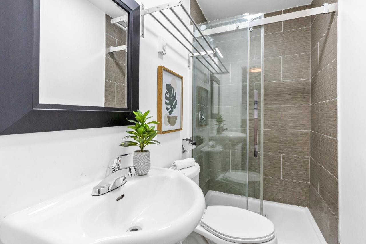Le & Stone Hotel Montreal