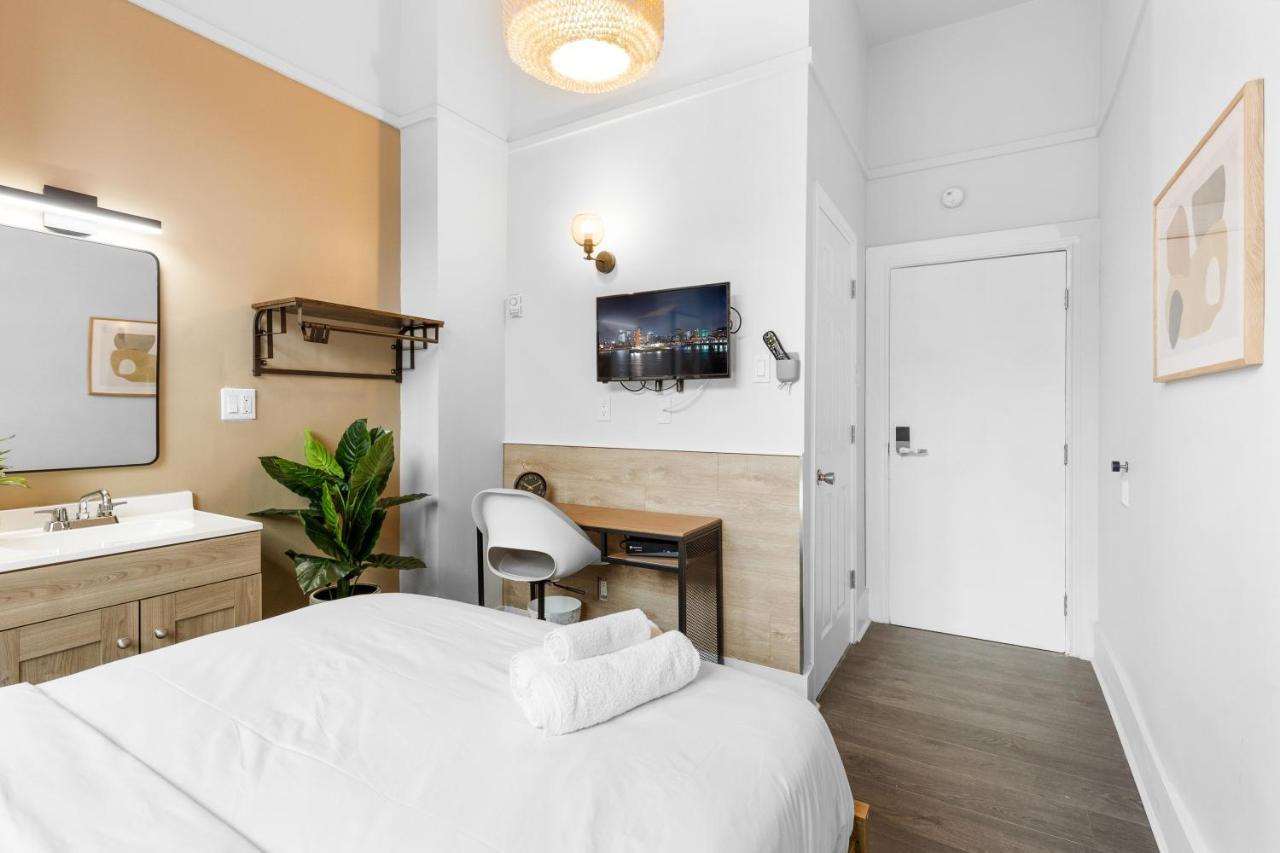 Hotel Le & Stone