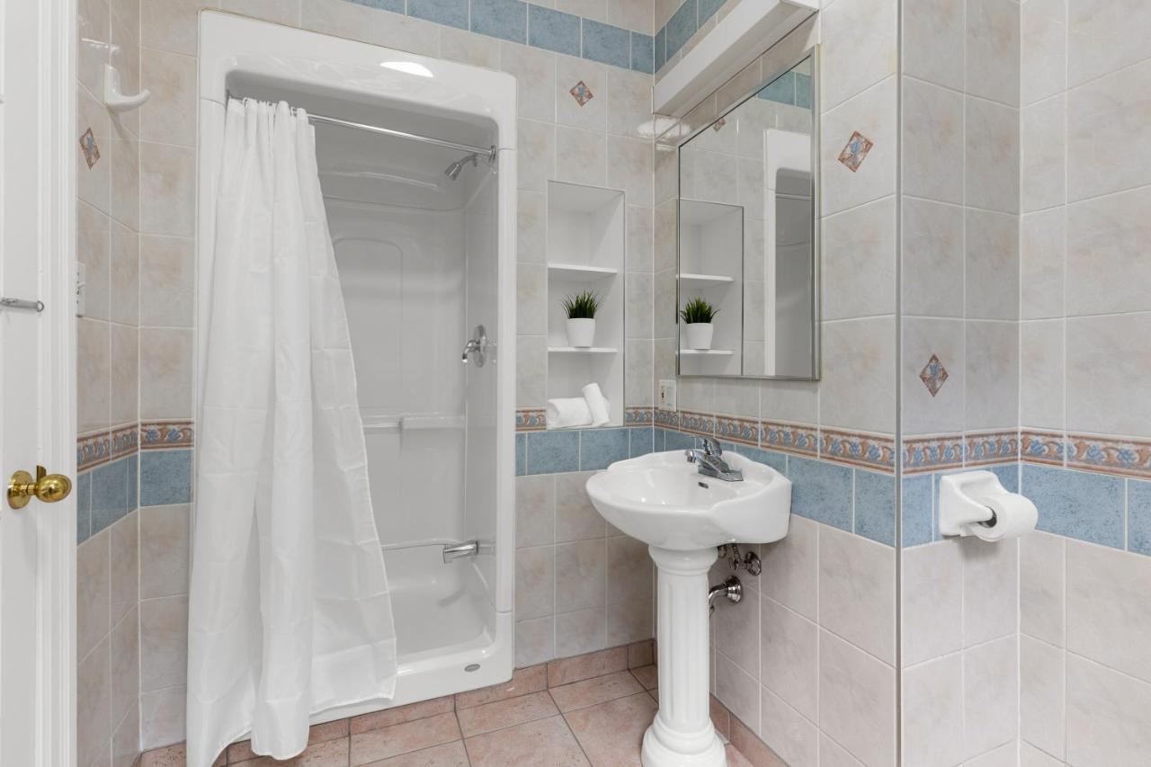 Hotel Le & Stone Montreal
