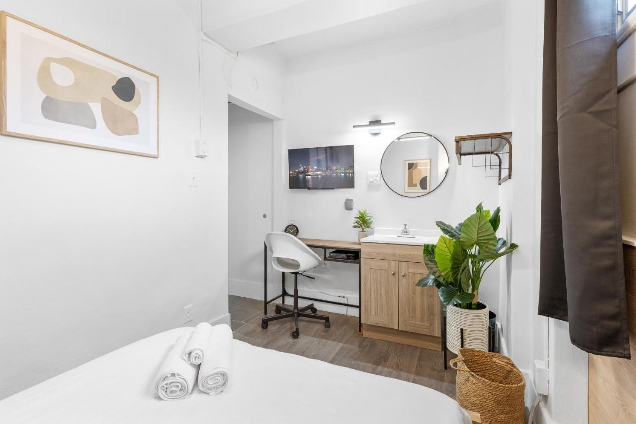 Hotel Le & Stone