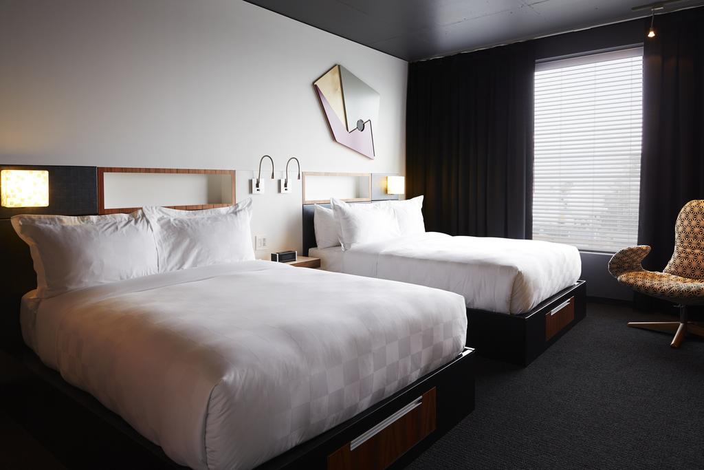 Alt Hotel 3*