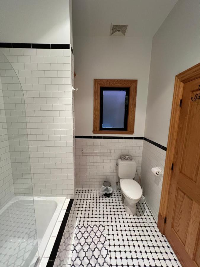 Apartment Spacious Downtown Apartment, 4br-2ba,free Wifi *