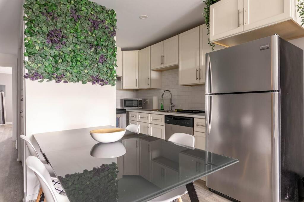 Apartment 3br Escape In Stylish At Anjou *