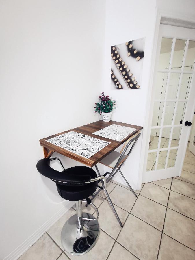 Plush 2 Bedroom Unit 5min Downtown Off Wellington Apartment *