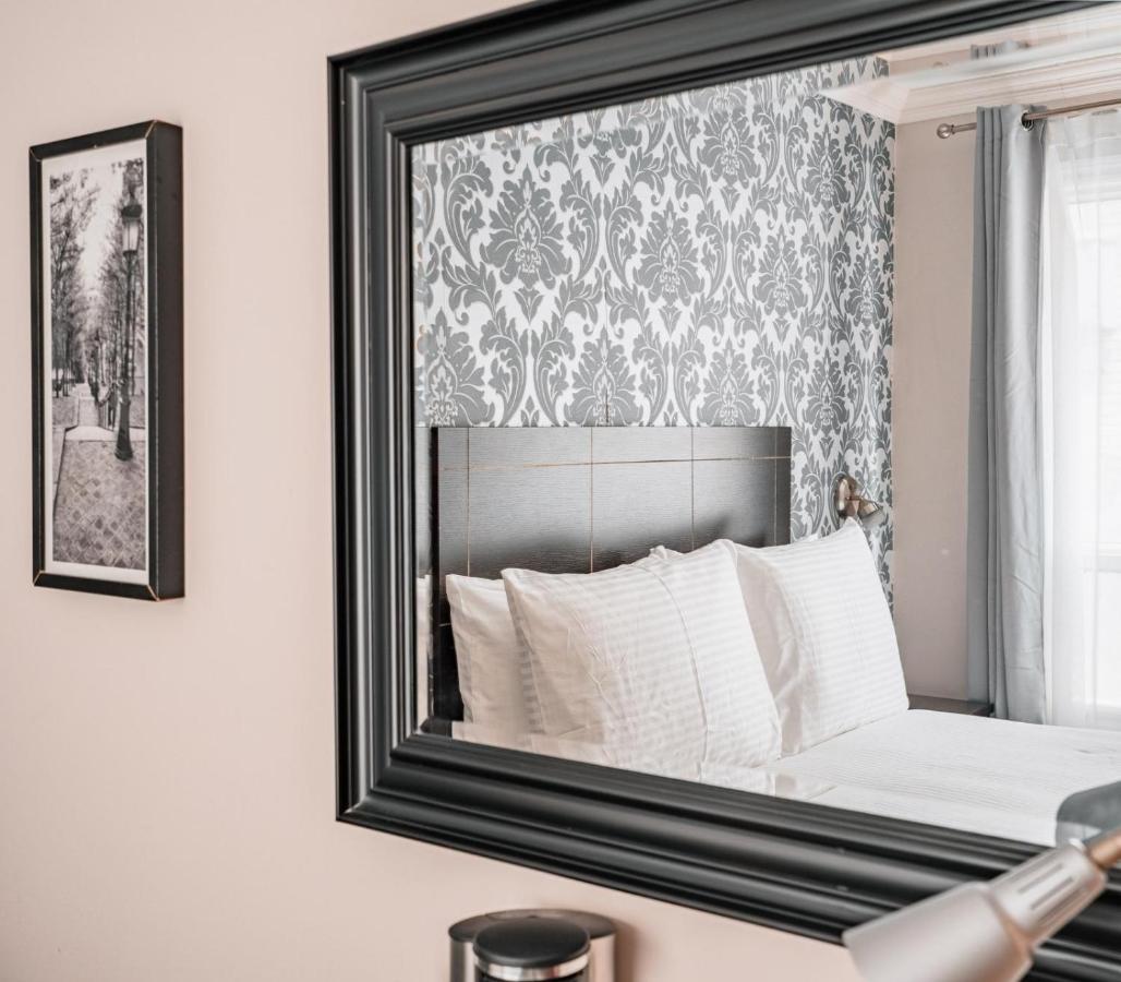 De Paris 3*