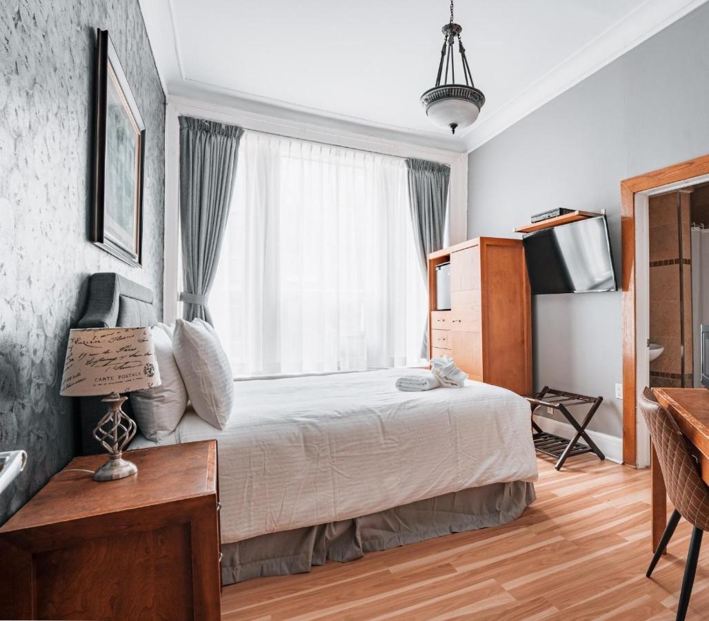 De Paris Hotel