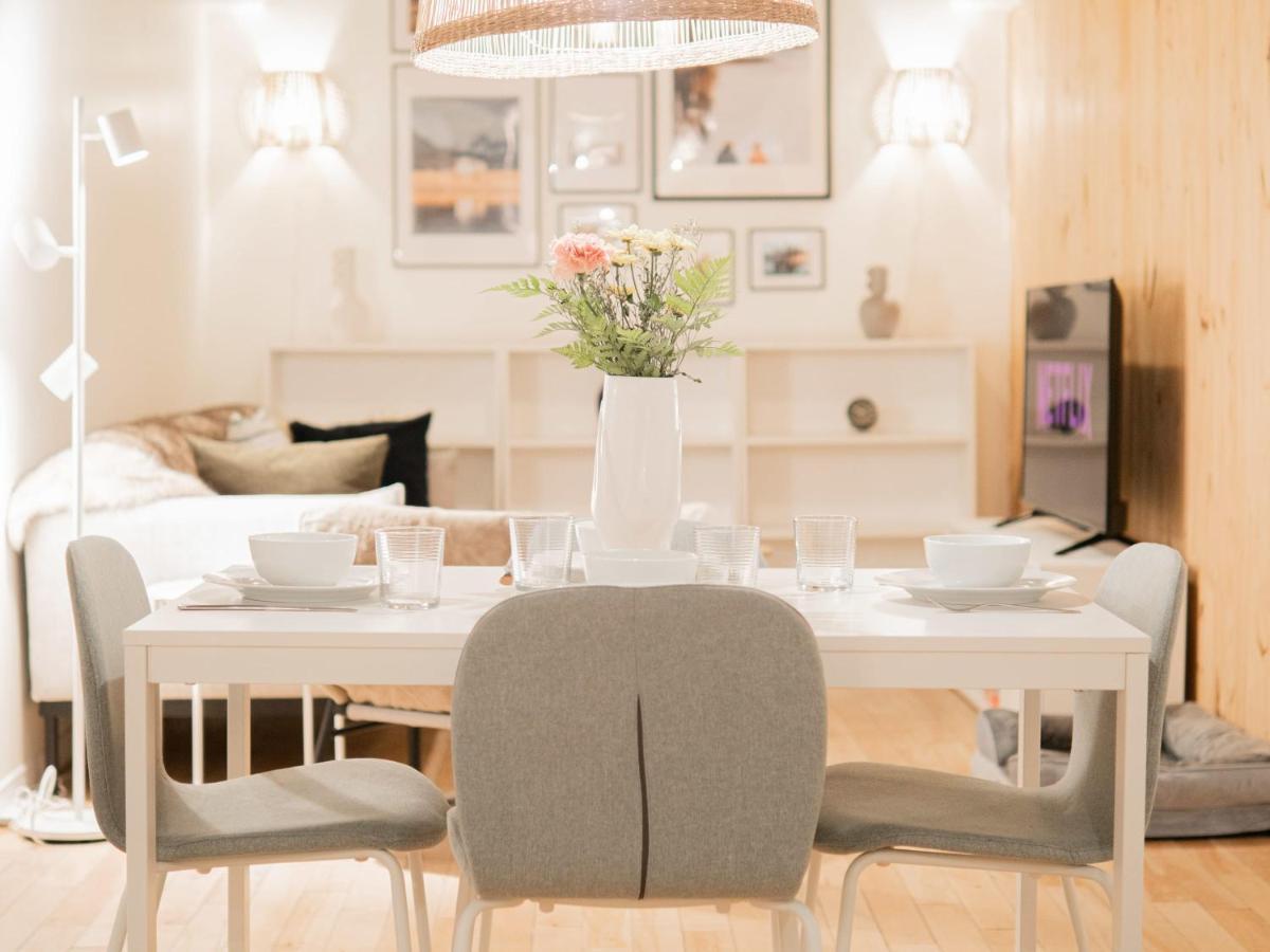 Newly Renovated 2br Apt In Westmount De Storebror Apartment *
