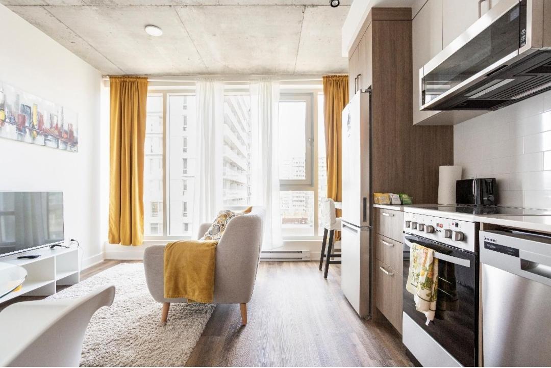 The Catherinoise, In Heart Of Downtown Apartment