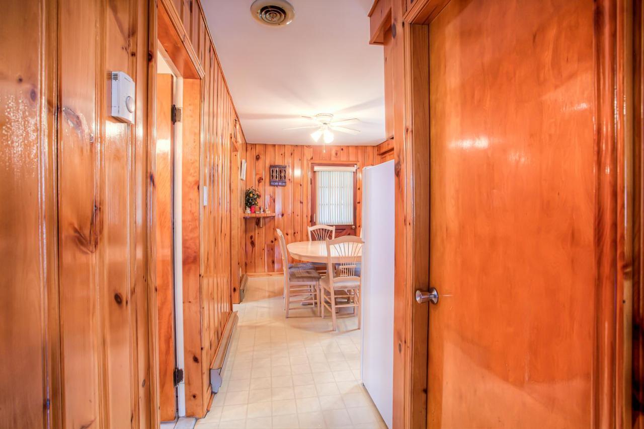 Maison Chaleureuse A 15 Minutes Dt Holiday home Montreal