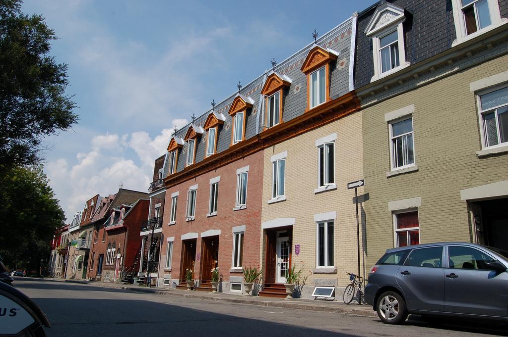 Le Chasseur Bed & Breakfast Bed & Breakfast Montreal