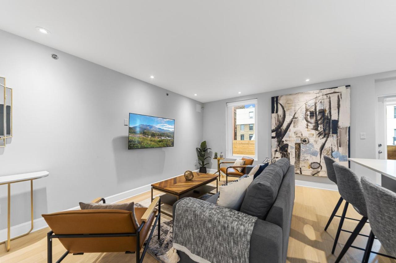 De La Montagne Apartment Montreal