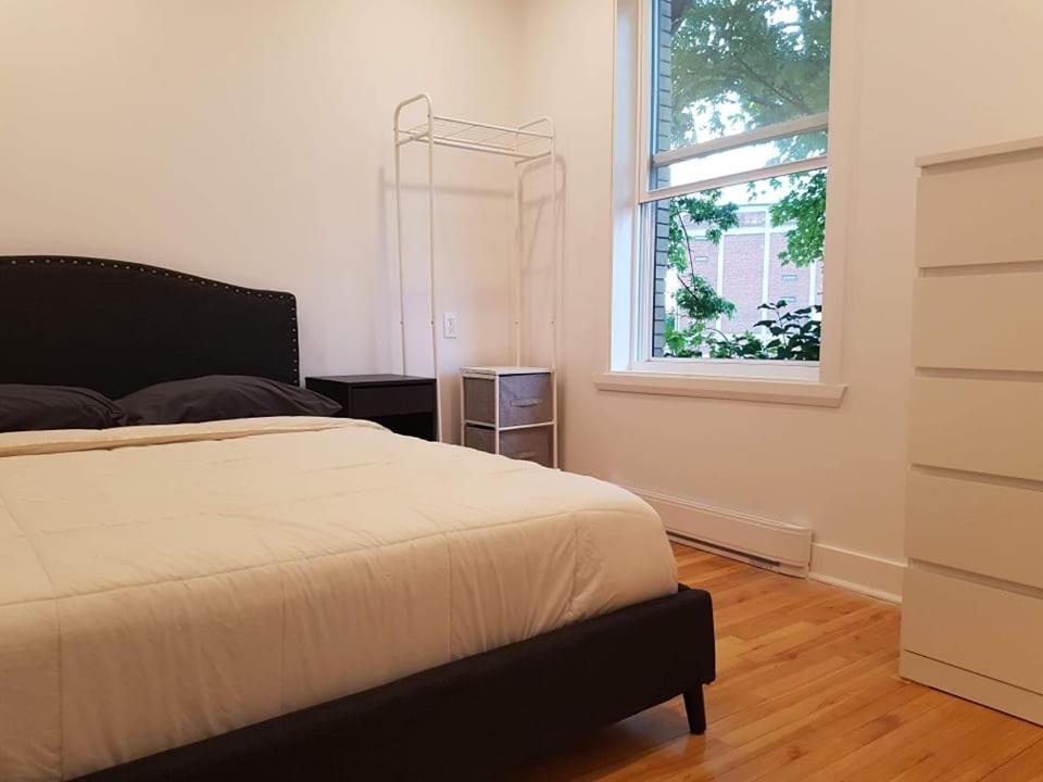 Full Kitchen \ Pet Friendly \ B * Montreal