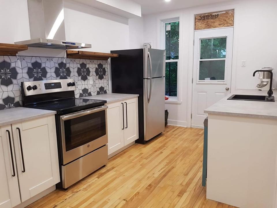 Full Kitchen \ Pet Friendly \ B