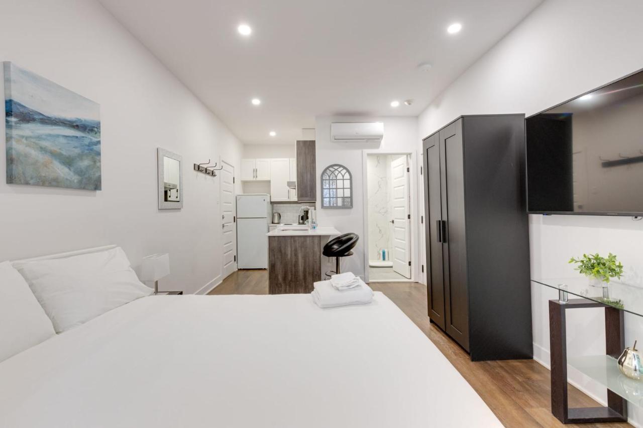 M11 Modern Comfy Wac In Plateaumile-end Montreal