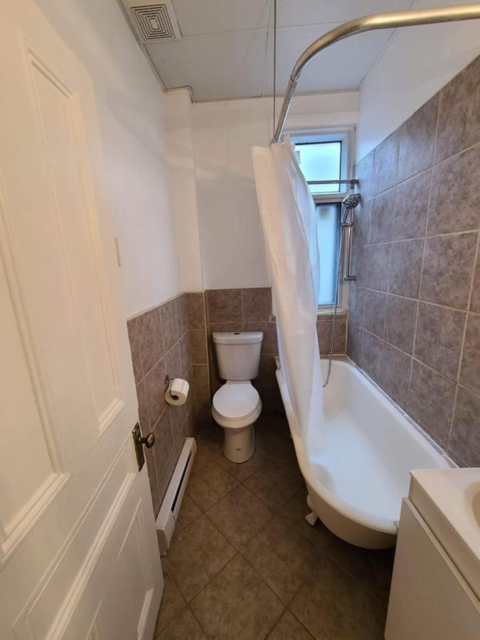 Full Kitchen Ii 600 For 7night Ii B Montreal