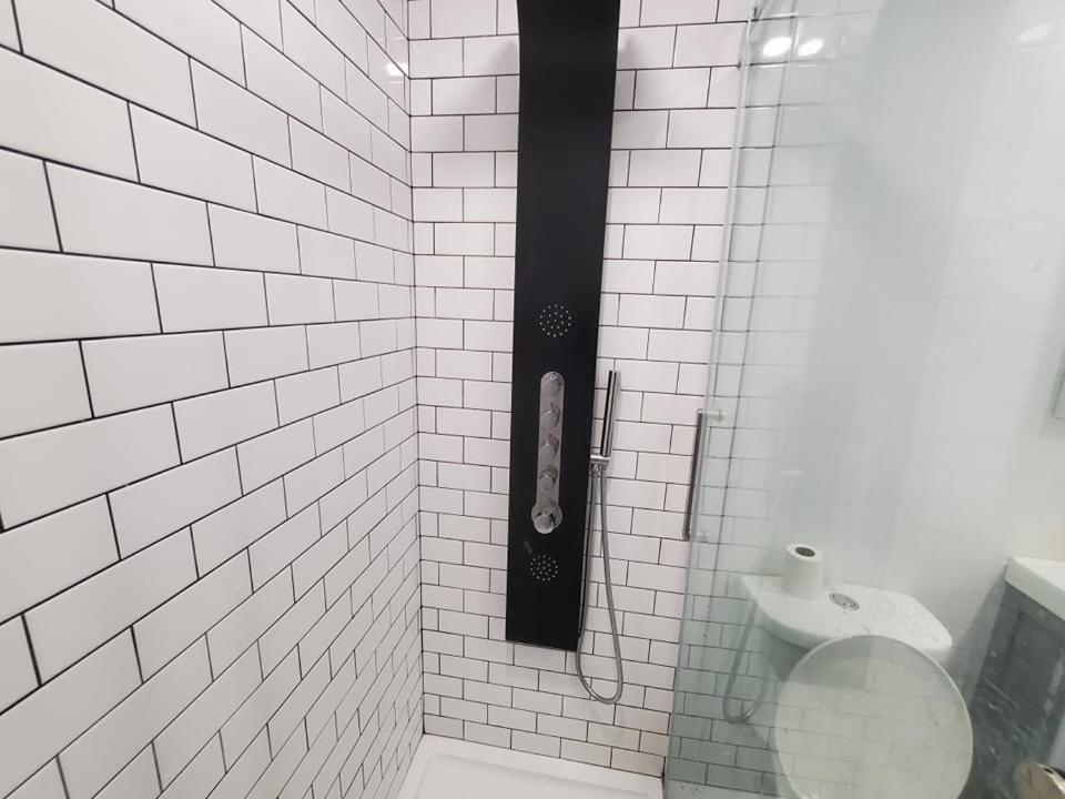 Homestay Full Kitchen \ Pet Friendly \ B Montreal