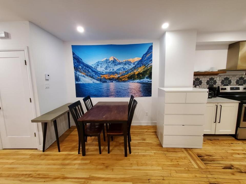 Homestay Full Kitchen \ Pet Friendly \ B Montreal